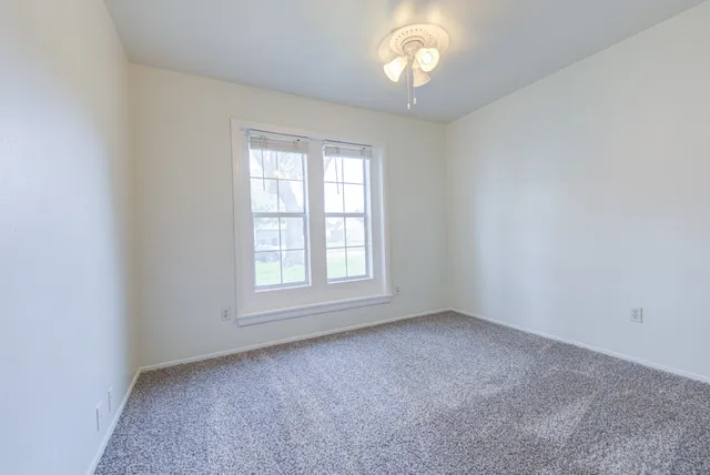 $2,000 | 2213 Baylor Drive, Katy, TX 77493