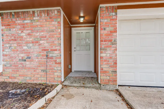 $2,000 | 2213 Baylor Drive, Katy, TX 77493