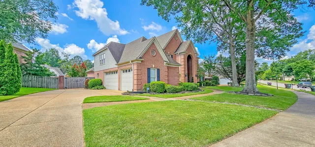$615,000 | 1941 Lonhill Drive, Collierville, TN 38017