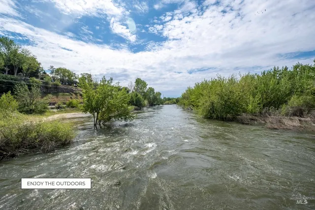 $1,330,000 | 25425 Bur Oak Place, Caldwell, ID 83607