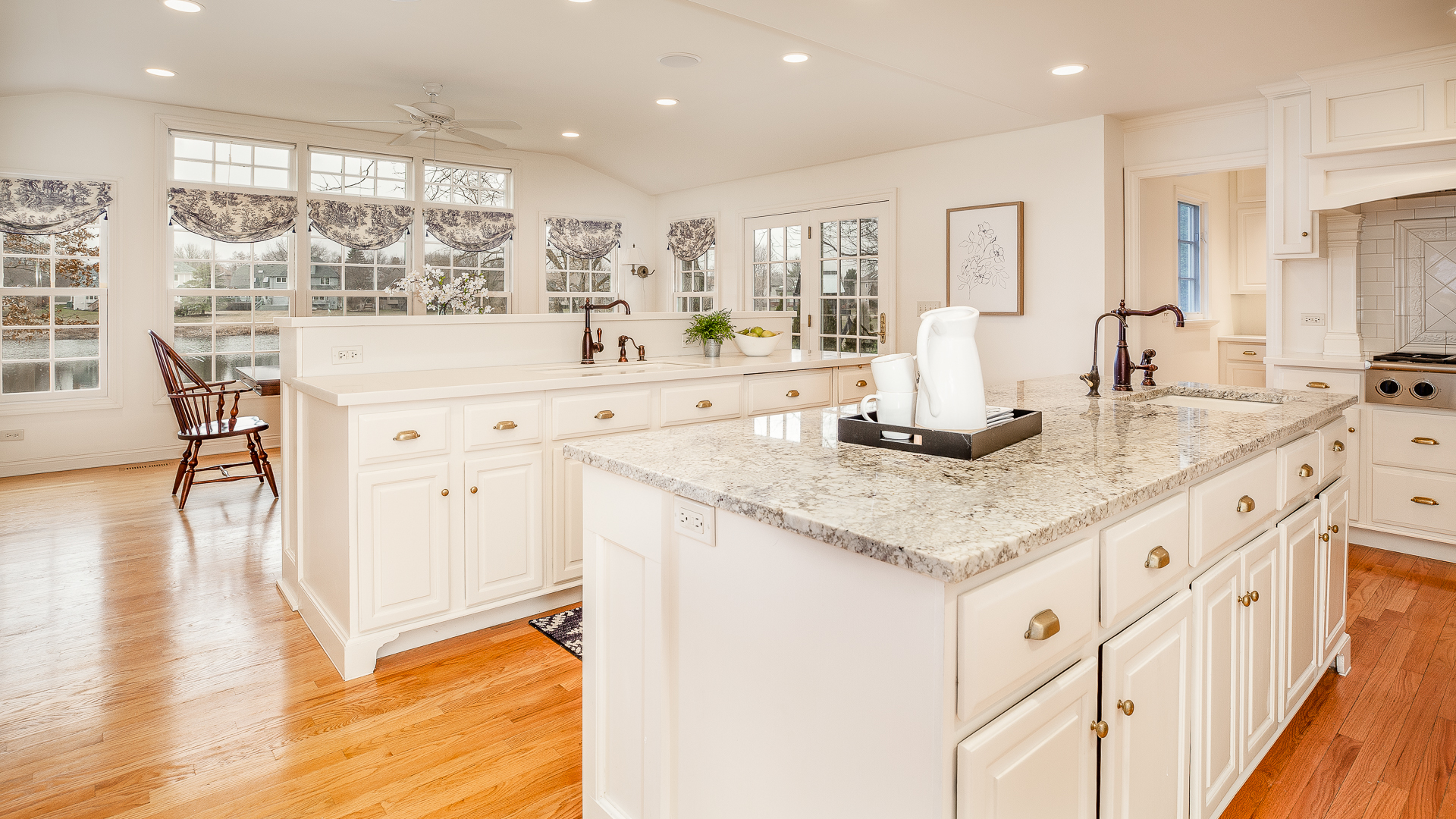 202 West Bailey Road Naperville, IL 60565 - Photo 3 of 37