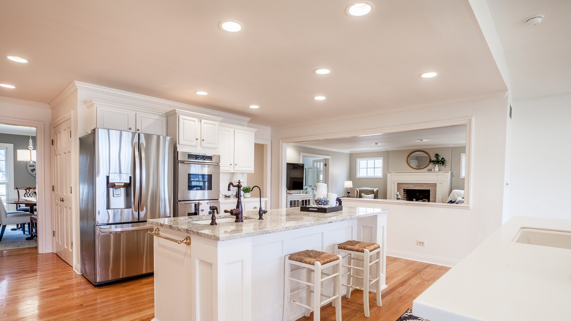 202 West Bailey Road Naperville, IL 60565 - Photo 5 of 37