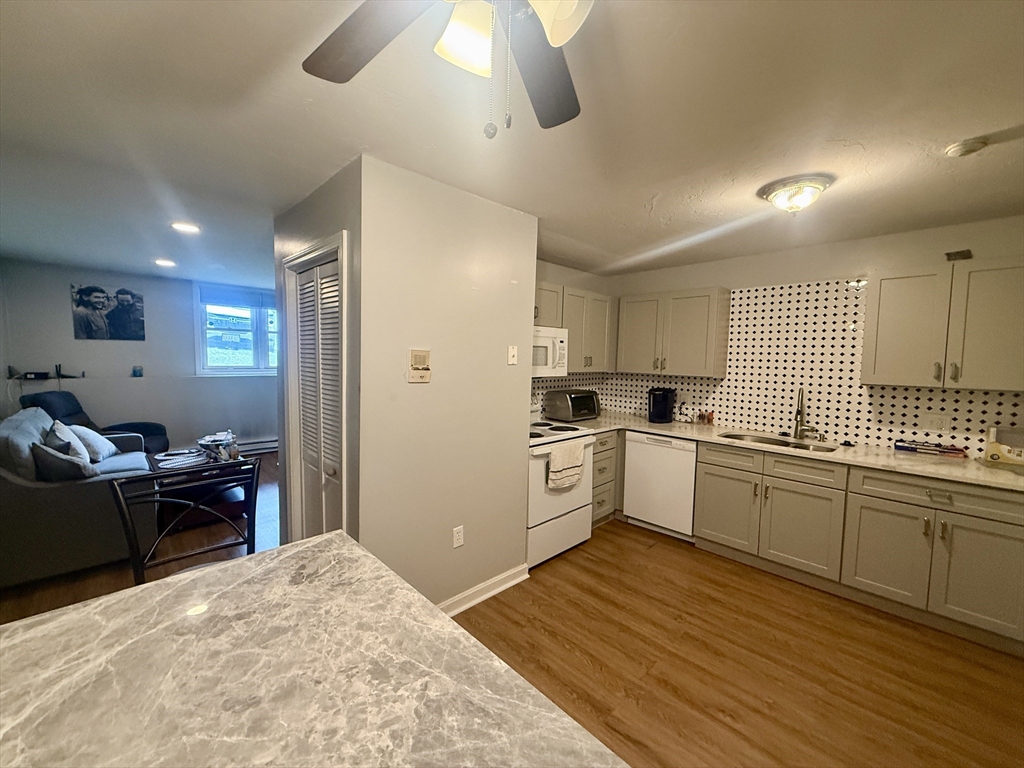 46 Gibbs Street, Unit D Worcester, MA 01607 - Photo 4 of 12