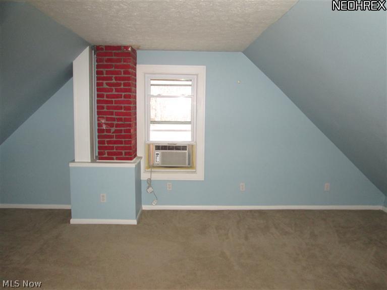 1368 Plainfield Road Cleveland, OH 44121 - Photo 9 of 12