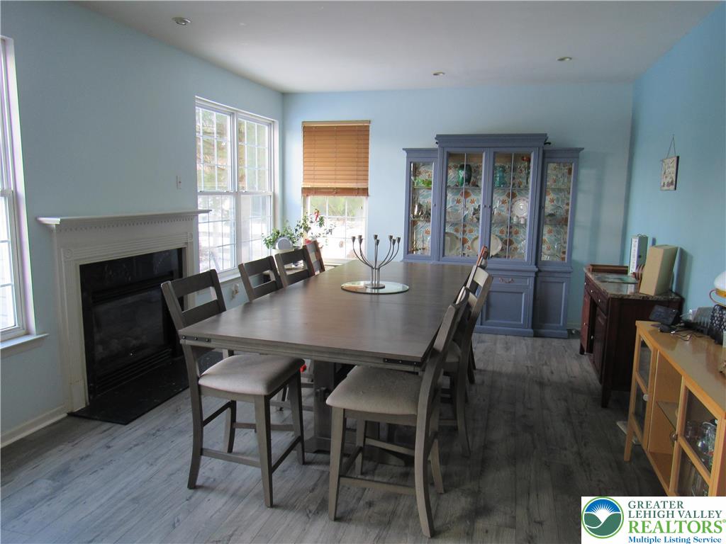 17 Wilt Road Bechtelsville, PA 19505 - Photo 13 of 38 a dining room with furniture and window