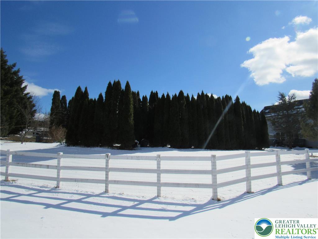 17 Wilt Road Bechtelsville, PA 19505 - Photo 34 of 38 a view of a terrace