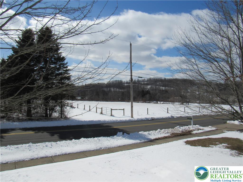 17 Wilt Road Bechtelsville, PA 19505 - Photo 4 of 38 a view of a street