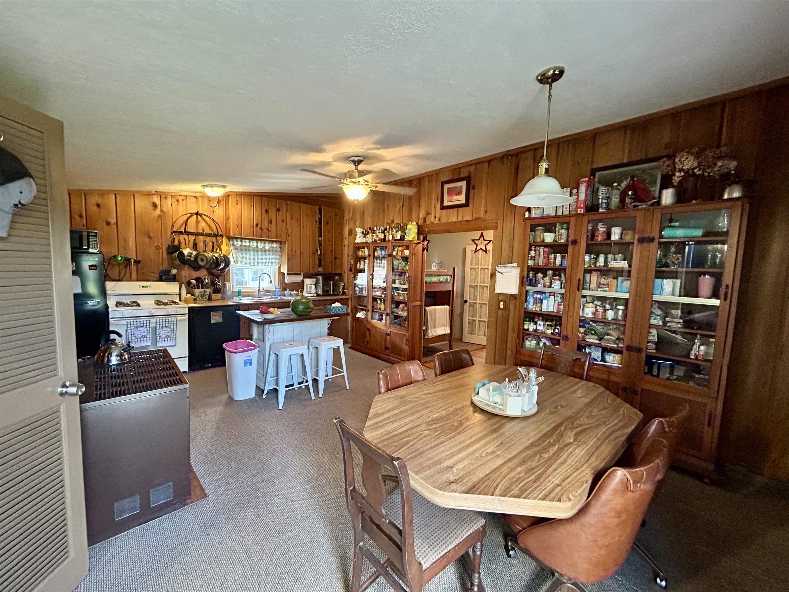 9312 Elizabeth Road Houghton Lake, MI 48629 - Photo 15 of 27