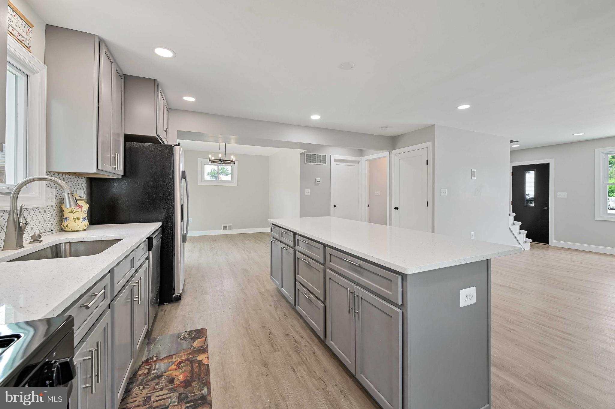 30 Stemmers Run Road Essex, MD 21221 - Photo 5 of 35 Kitchen offer lots of storage