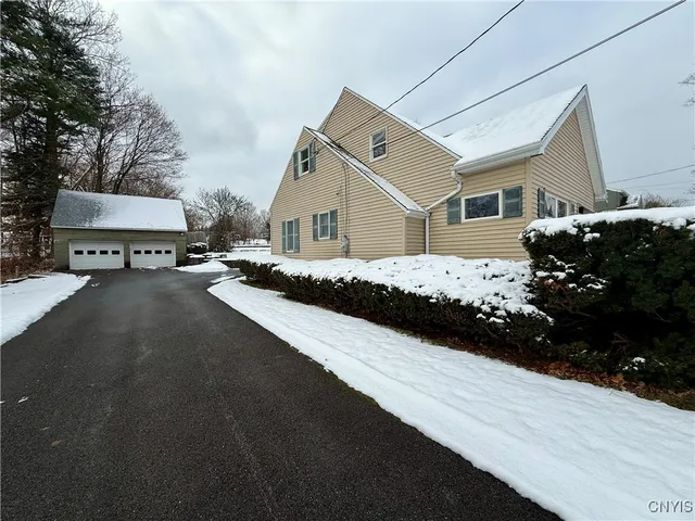 $2,900 | 223 Cleveland Boulevard, Manlius, NY 13066