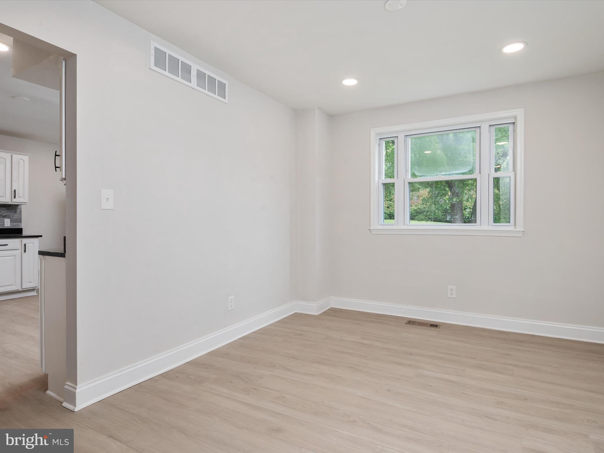 4502 Fieldgreen Road Nottingham, MD 21236 - Photo 8 of 41