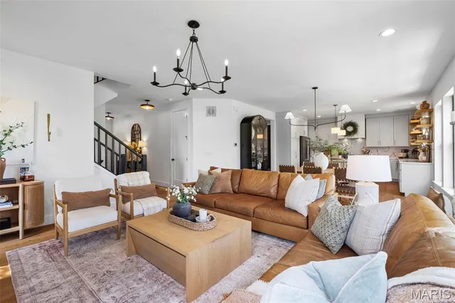 $815,000 | 501 Fairway Oaks Drive, Eureka, MO 63025