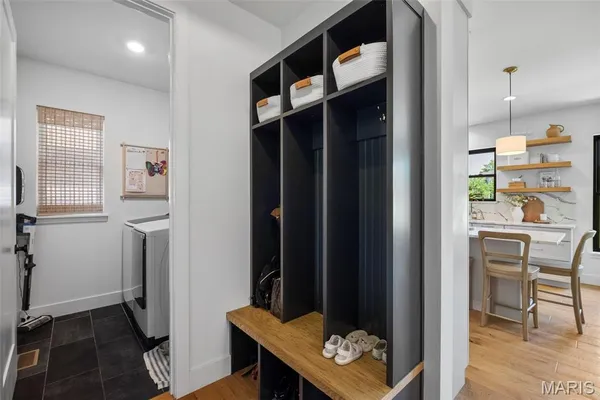 $815,000 | 501 Fairway Oaks Drive, Eureka, MO 63025