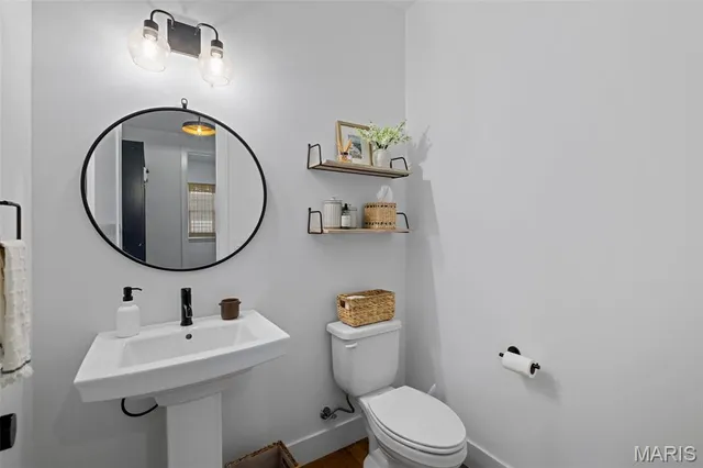 $815,000 | 501 Fairway Oaks Drive, Eureka, MO 63025