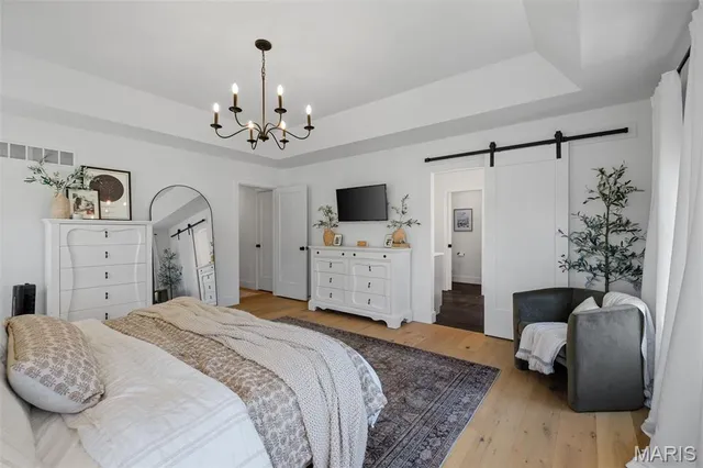 $815,000 | 501 Fairway Oaks Drive, Eureka, MO 63025