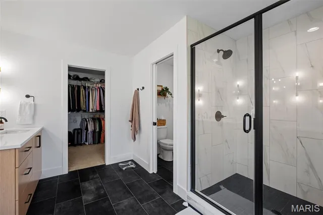 $815,000 | 501 Fairway Oaks Drive, Eureka, MO 63025