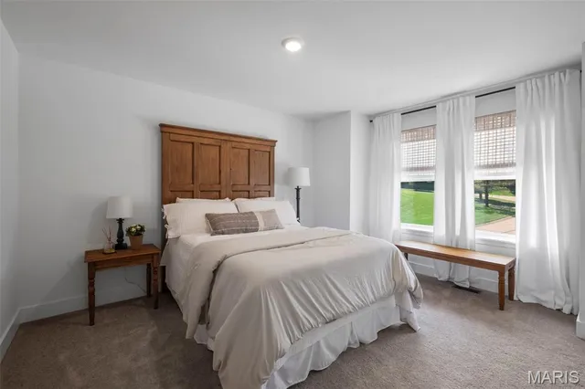 $815,000 | 501 Fairway Oaks Drive, Eureka, MO 63025