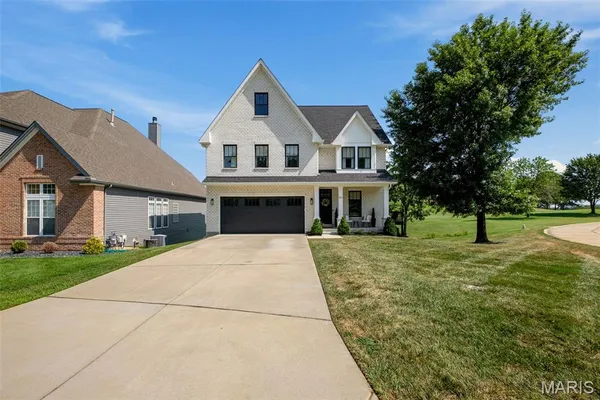 $815,000 | 501 Fairway Oaks Drive, Eureka, MO 63025