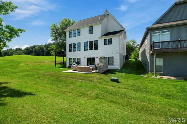 $815,000 | 501 Fairway Oaks Drive, Eureka, MO 63025