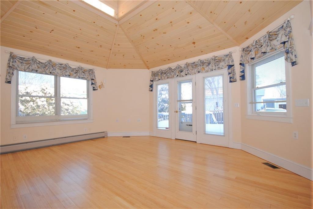118 Royal Road Bangor, ME 04401 - Photo 18 of 35 Photo