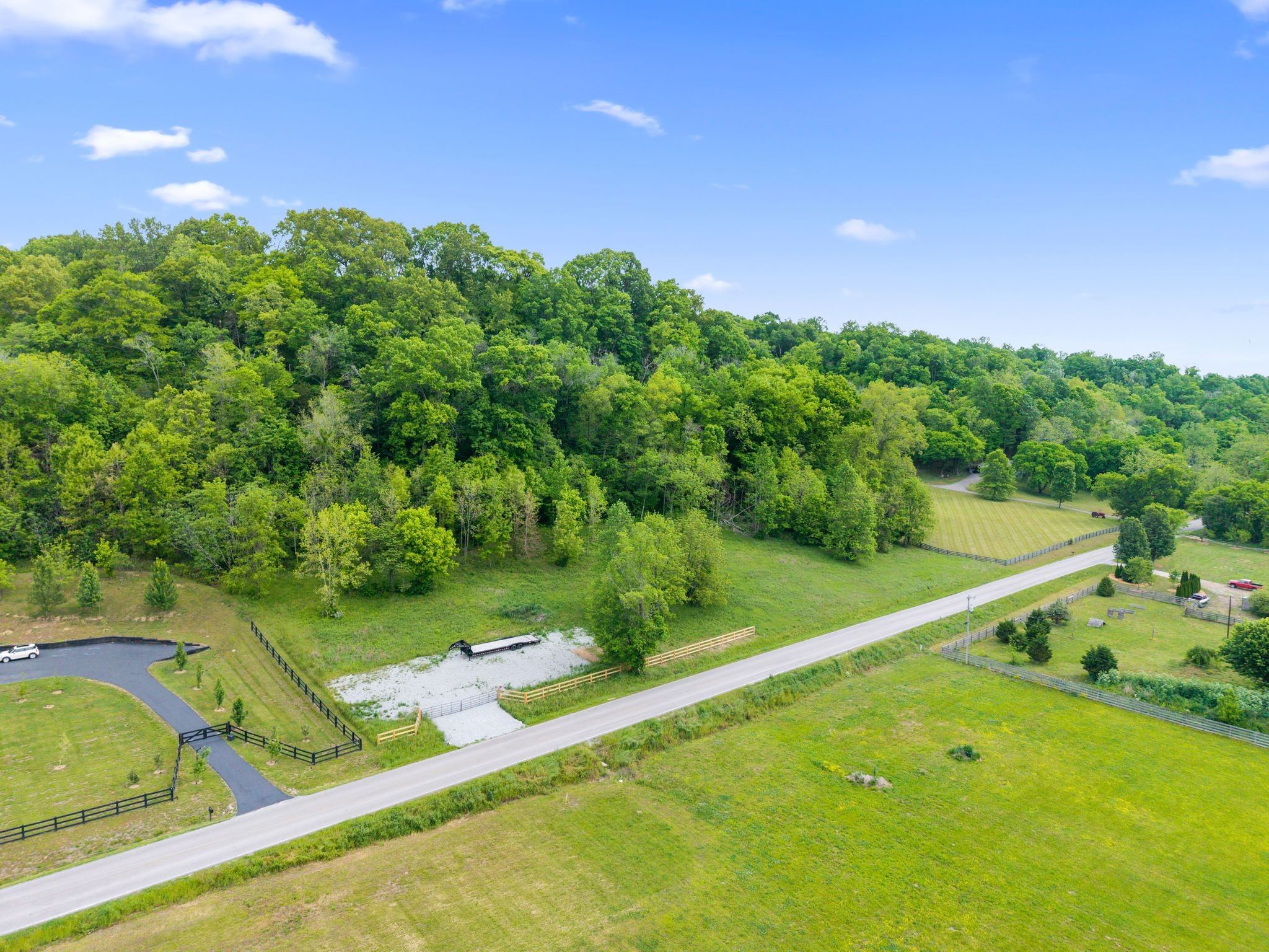 0 Leipers Creek Road Columbia, TN 38401 - Photo 5 of 24 a view of a garden and basketball court