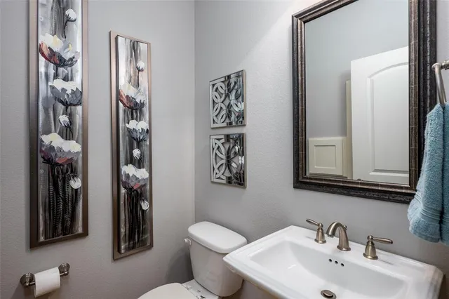 $425,000 | 4101 Blackjack Oak Drive, McKinney, TX 75070