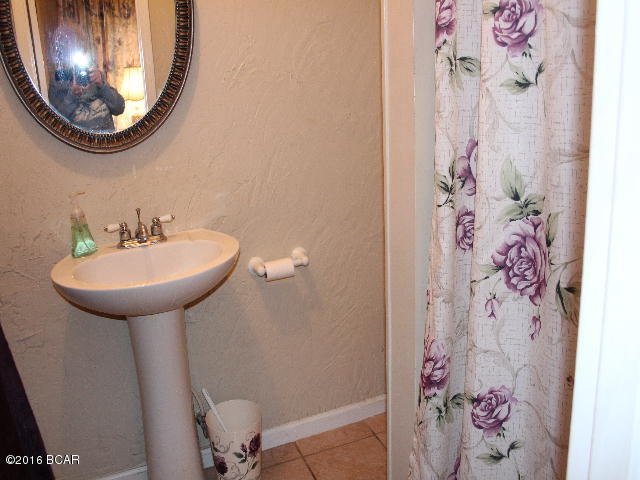 948 Everett Road Graceville, FL 32440 - Photo 12 of 13