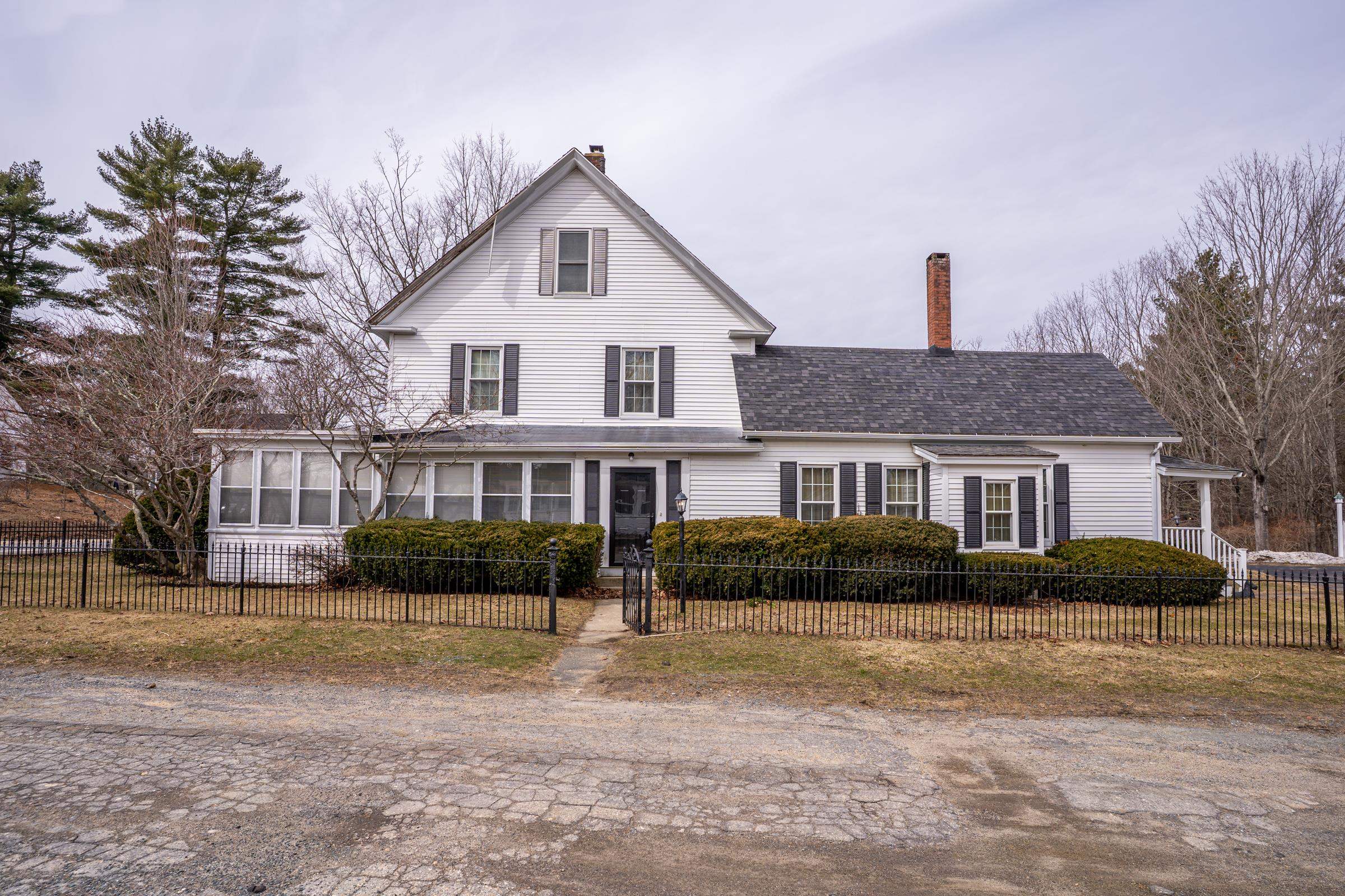 308 Main Street Fremont, NH 03044 - Photo 1 of 51