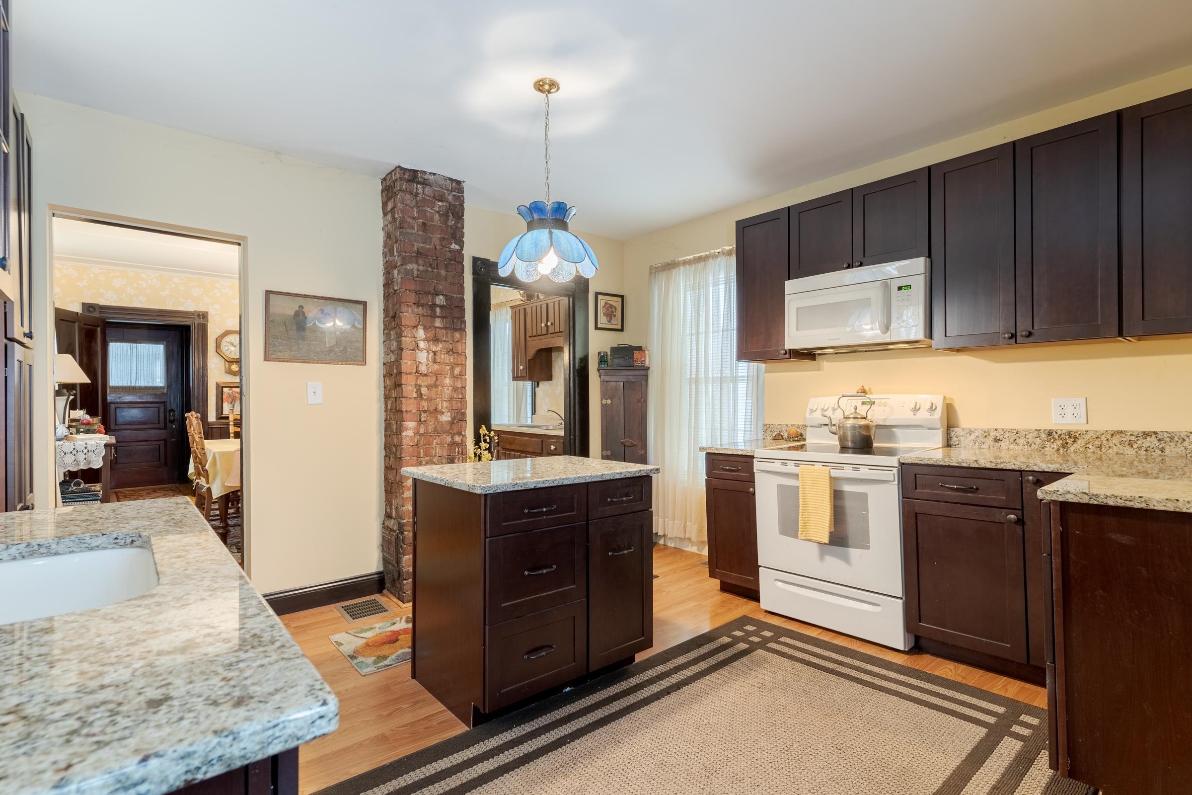 308 Main Street Fremont, NH 03044 - Photo 11 of 51