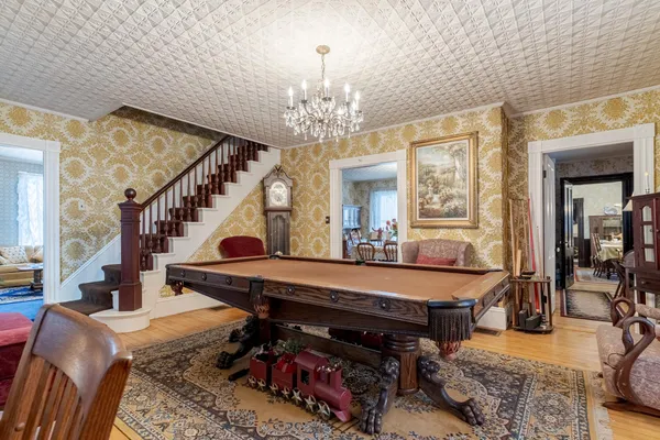 $998,500 | 308 Main Street, Fremont, NH 03044