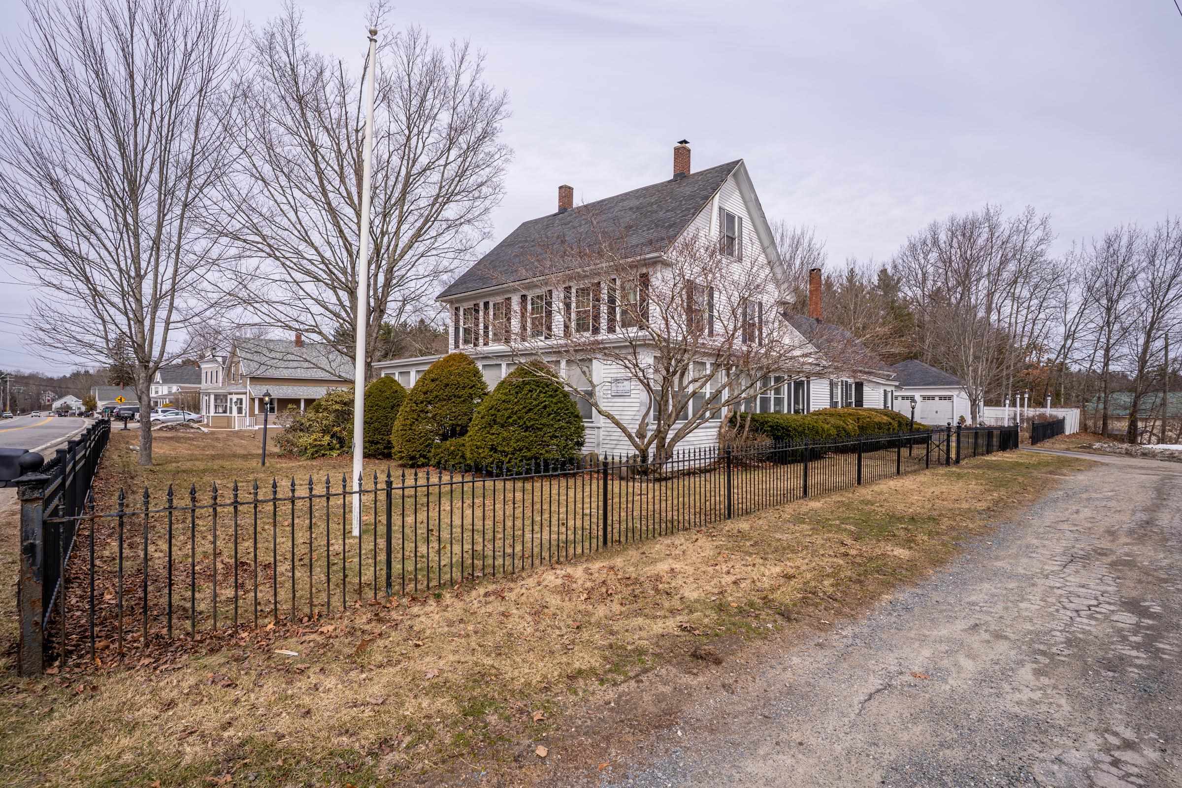 308 Main Street Fremont, NH 03044 - Photo 5 of 51