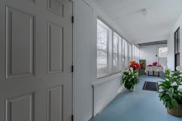 $998,500 | 308 Main Street, Fremont, NH 03044