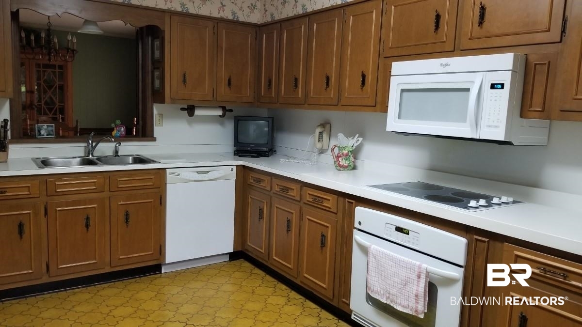 1303 Phillips Street Bay Minette, AL 36507 - Photo 4 of 8