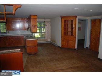 460 Weinsteiger Road Bechtelsville, PA 19505 - Photo 3 of 11 Gallery Image 3