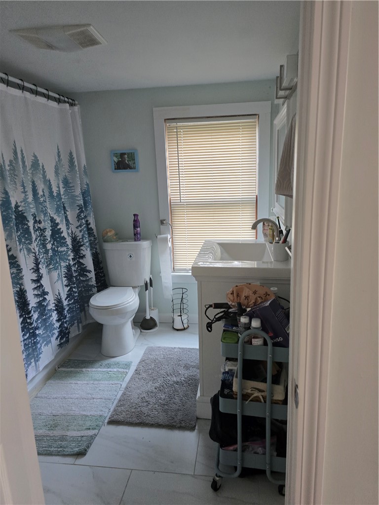 55 Court Street, Unit 2 Bristol, RI 02809 - Photo 4 of 17