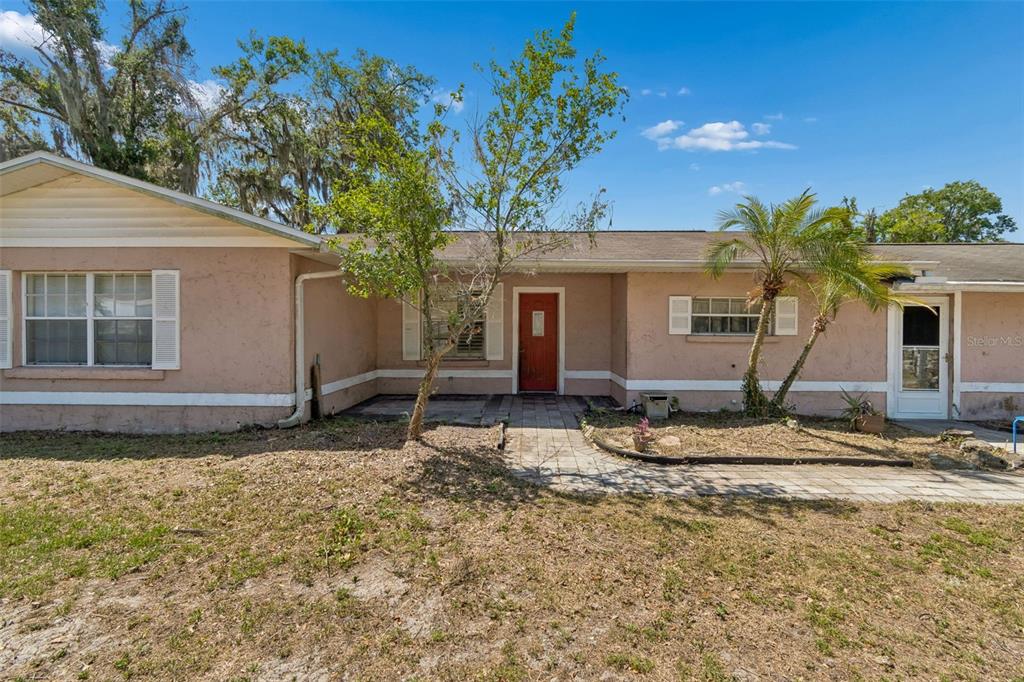 212 Crystal Lake Road Lutz, FL 33548 - Photo 2 of 25