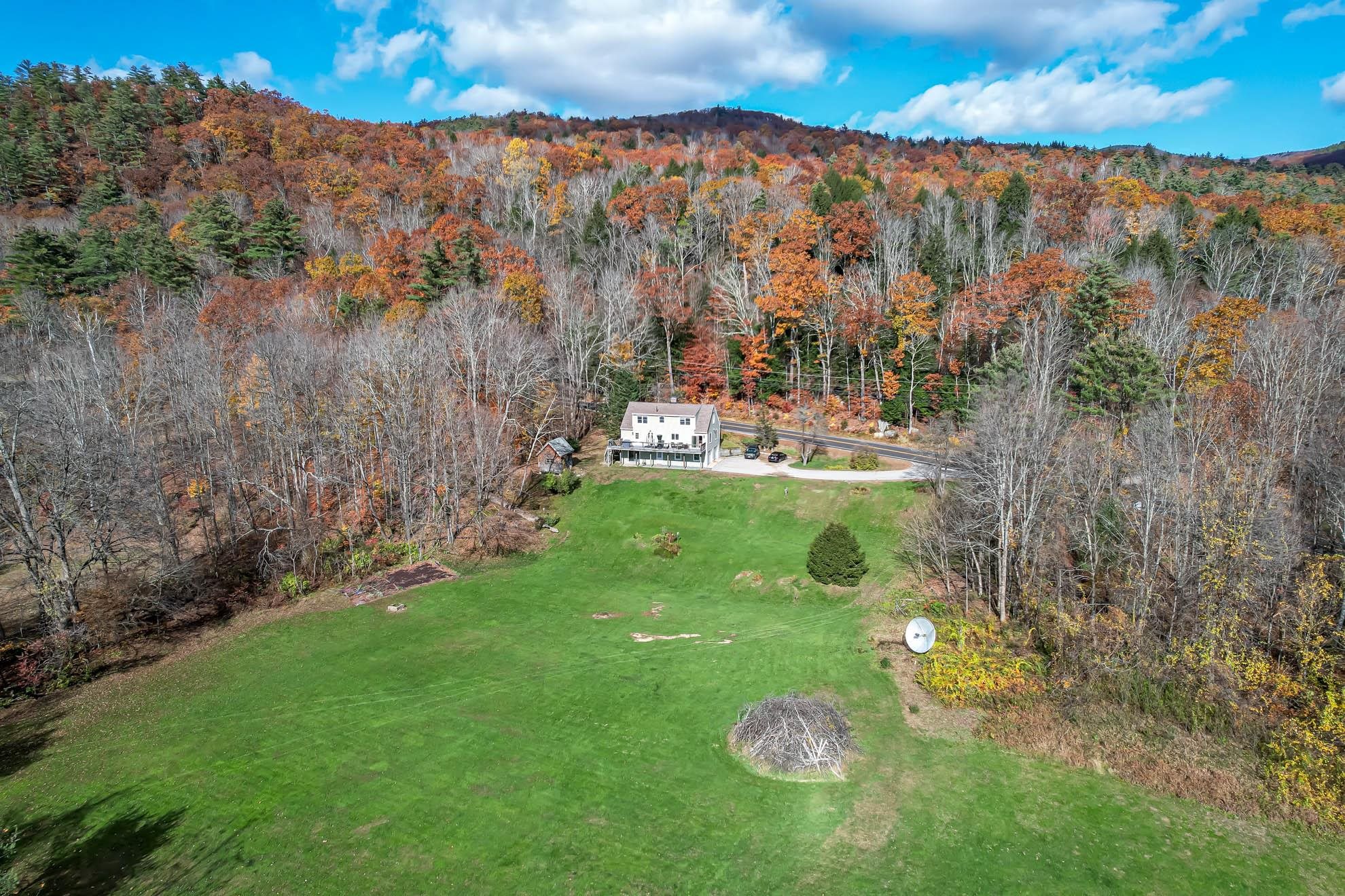 648 Quincy Road Rumney, NH 03266 - Photo 4 of 40