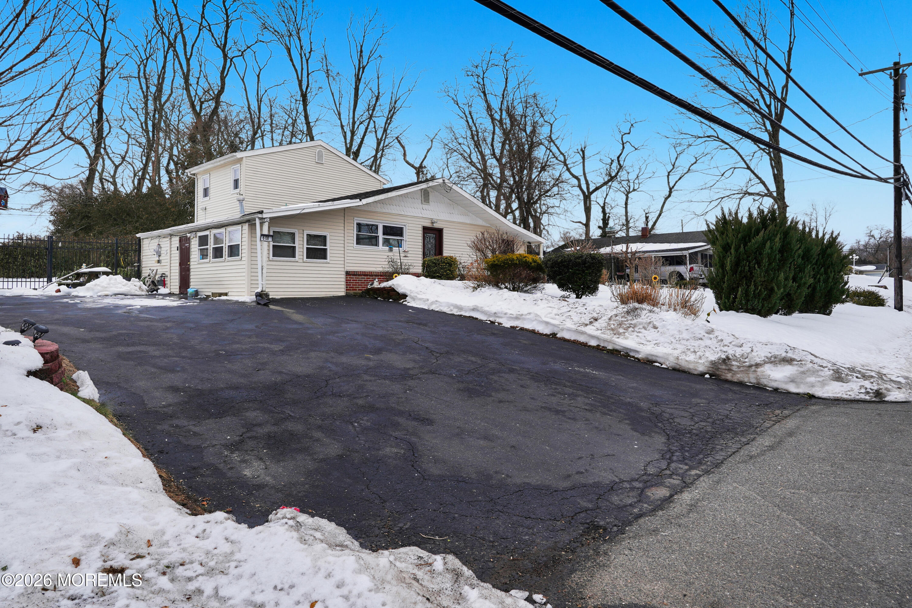 608 Wayside Road Neptune Township, NJ 07753 - Photo 4 of 30 Oversized Driveway