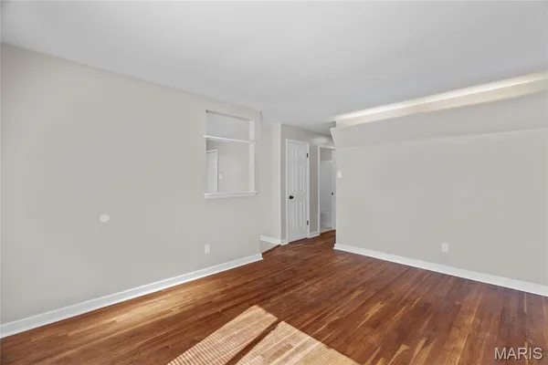 $159,500 | 5531 Maple Avenue, St. Louis, MO 63112