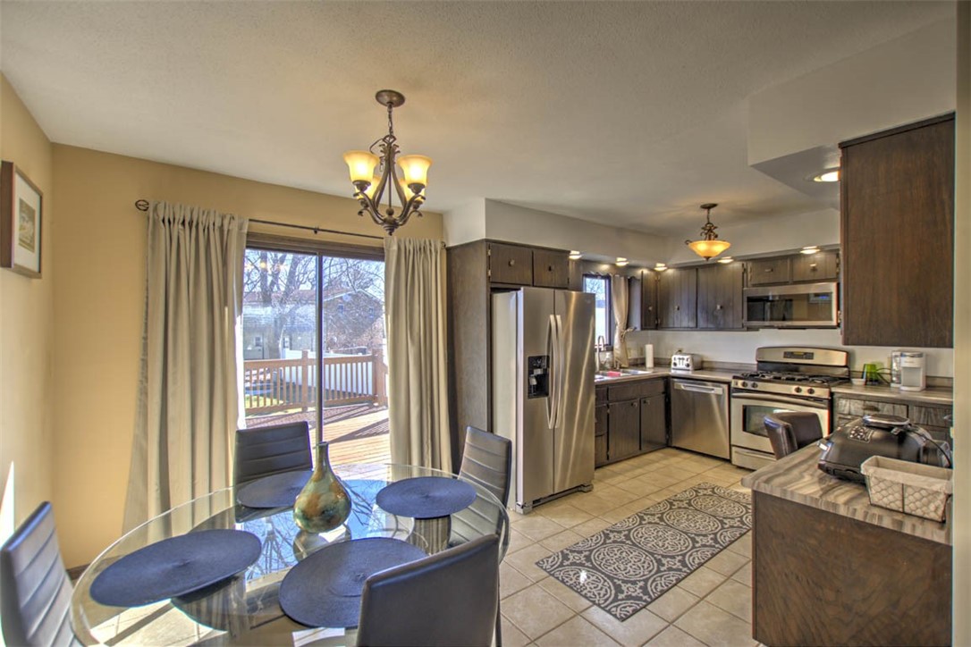 920 West Karen Drive Decatur, IL 62526 - Photo 11 of 28 Gallery Image 11