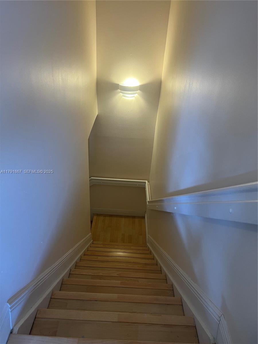 5357 Southwest 125th Avenue Miramar, FL 33027 - Photo 16 of 39 a view of entryway