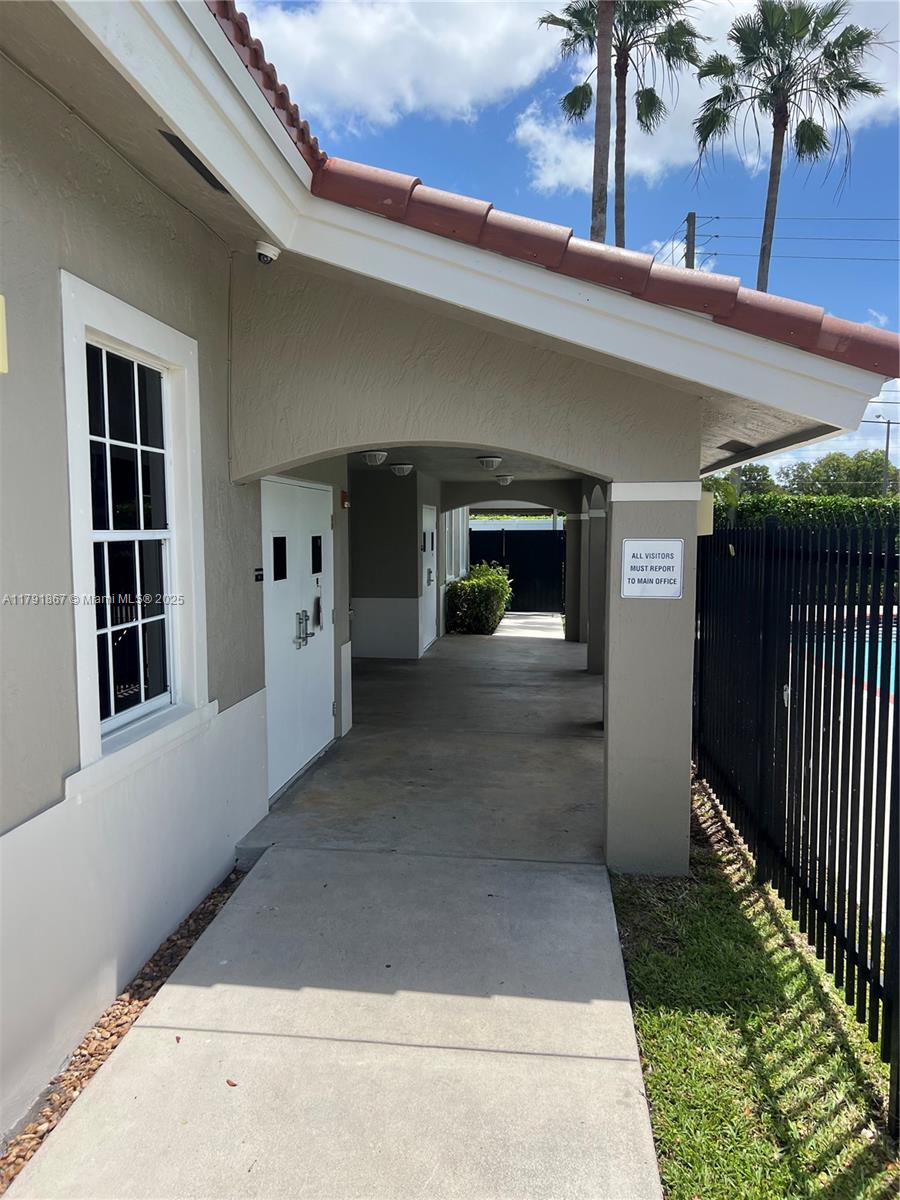 5357 Southwest 125th Avenue Miramar, FL 33027 - Photo 32 of 39