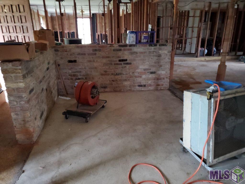 18486 Blythe Road Prairieville, LA 70769 - Photo 3 of 5