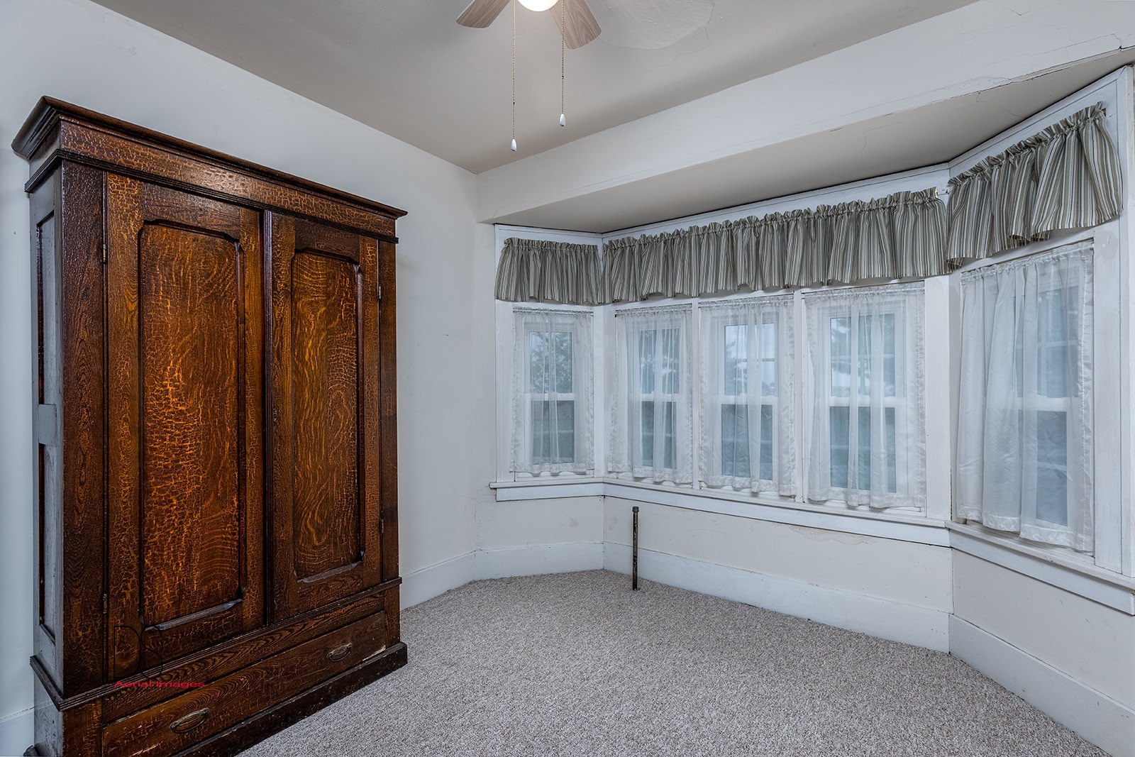 1006 North 2401st Road Ottawa, IL 61350 - Photo 17 of 35 a view of an empty room with a window