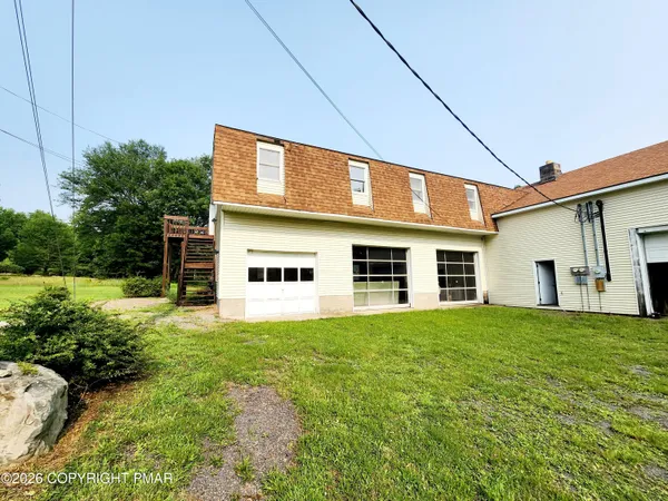 $1,400 | 520 Post Hill Road, Unit 202, Henryville, PA 18332
