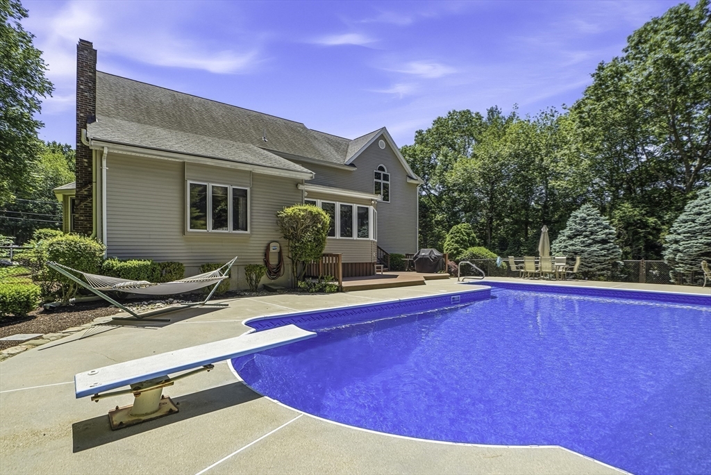 36 Jackson Circle Franklin, MA 02038 - Photo 36 of 41