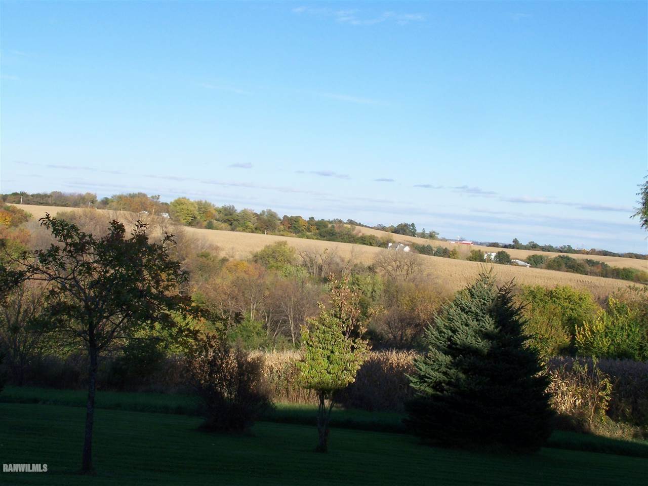 9833 Becker Road Savanna, IL 61074 - Photo 5 of 25 a view of lake and mountain