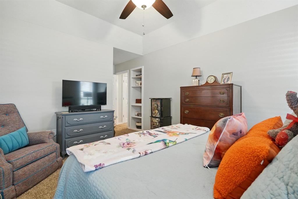 310 Foothill Road Abilene, TX 79602 - Photo 25 of 40 upstairs guest bedroom