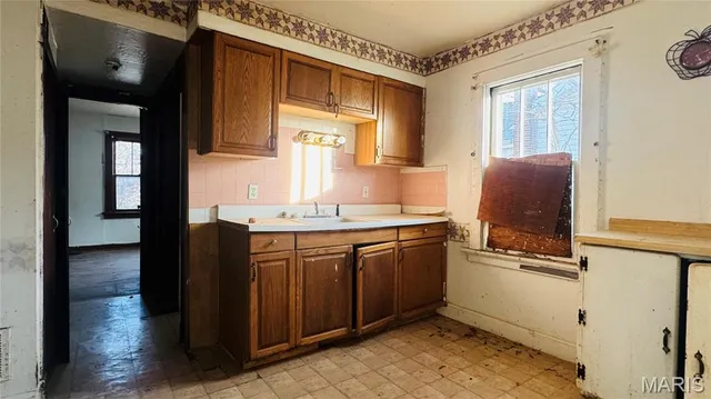 $30,000 | 2645 Carson Road, St. Louis, MO 63114