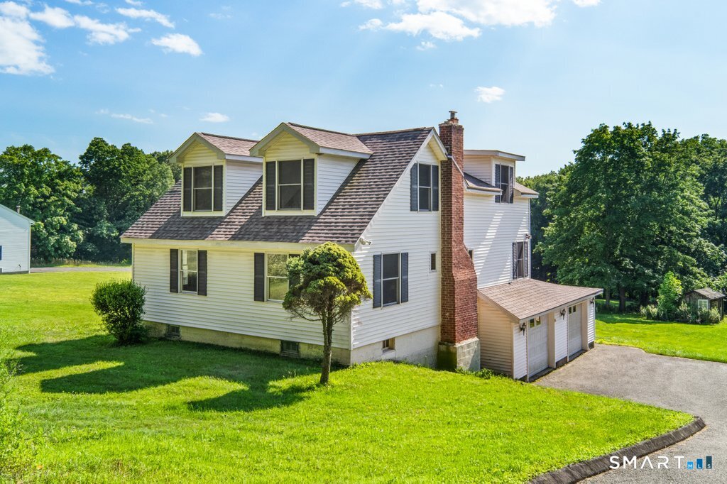30 Old Middle Road Brookfield, CT 06804 - Photo 1 of 35 Gallery Image 1